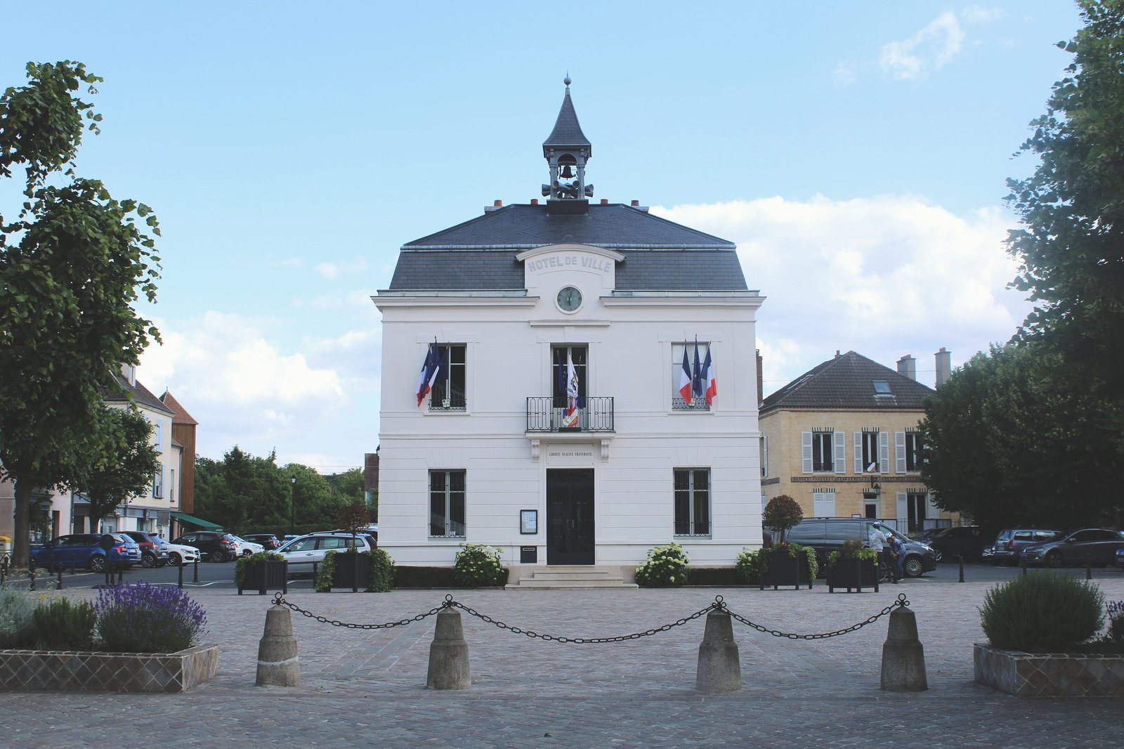 Ménage Airbnb dans le Val-d'Oise, près de Roissy CDG